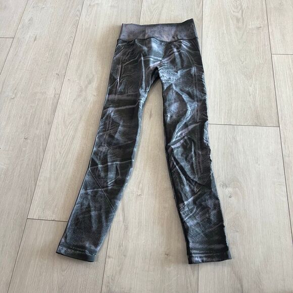 Lululemon Lululemon Ebb to Street Tight *Wash Stone Wash Graphite Grey Sz 2 - Picture 1 of 9